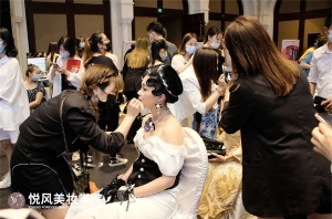 学化妆零基础不怕！悦风美妆小白避坑指南