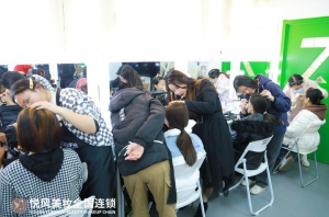 化妆学校零基础轻松入门，学好化妆手艺